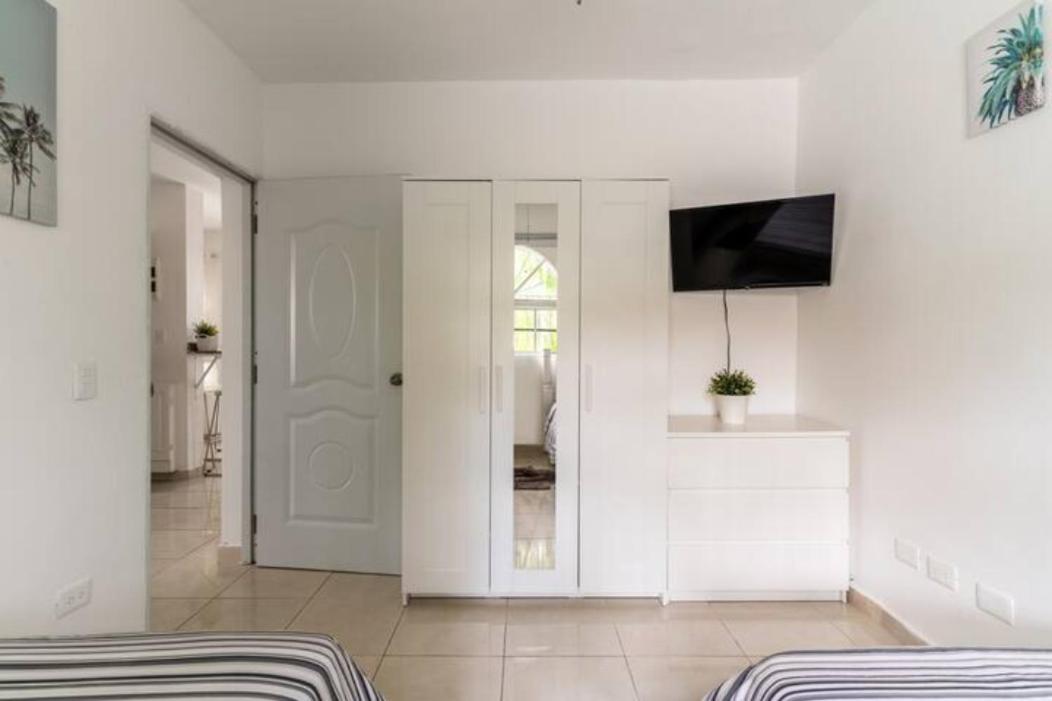 Cozy 2 Bdr Condo, With Pool Area And Free Wifi Punta Cana Bagian luar foto
